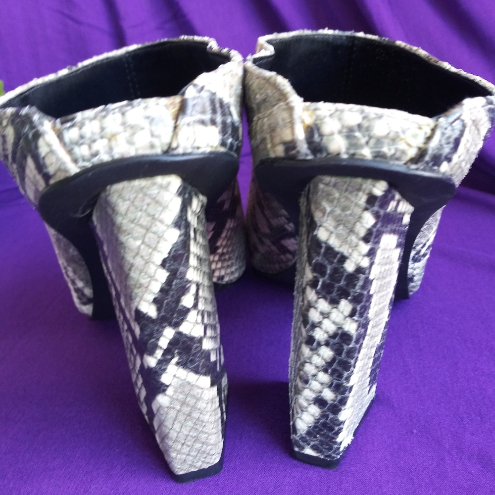 Designer shoes - Picture 3 of 6